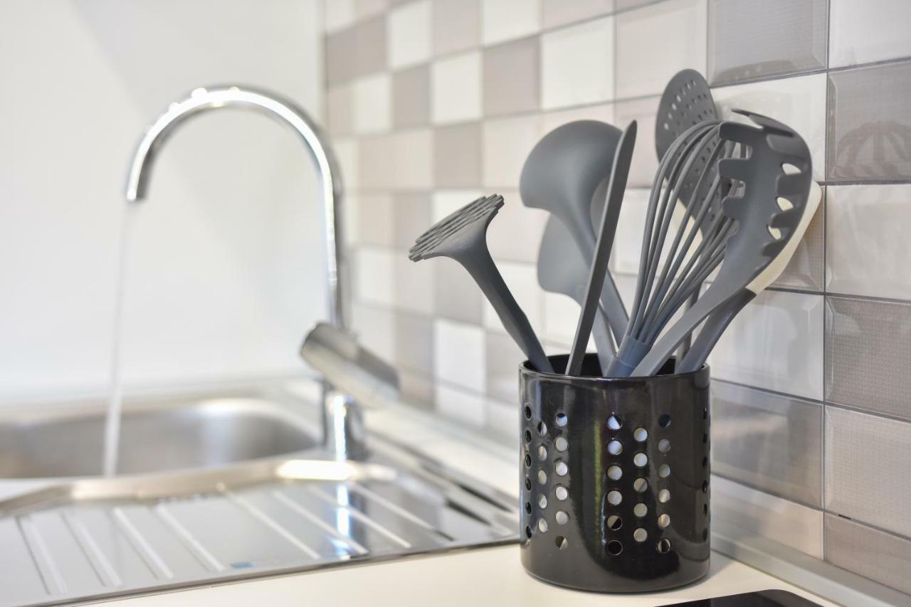 Apartmani Iva&Ante Dugi Rat Ngoại thất bức ảnh