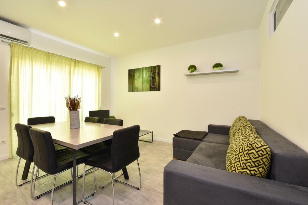 Apartmani Iva&Ante Dugi Rat Ngoại thất bức ảnh